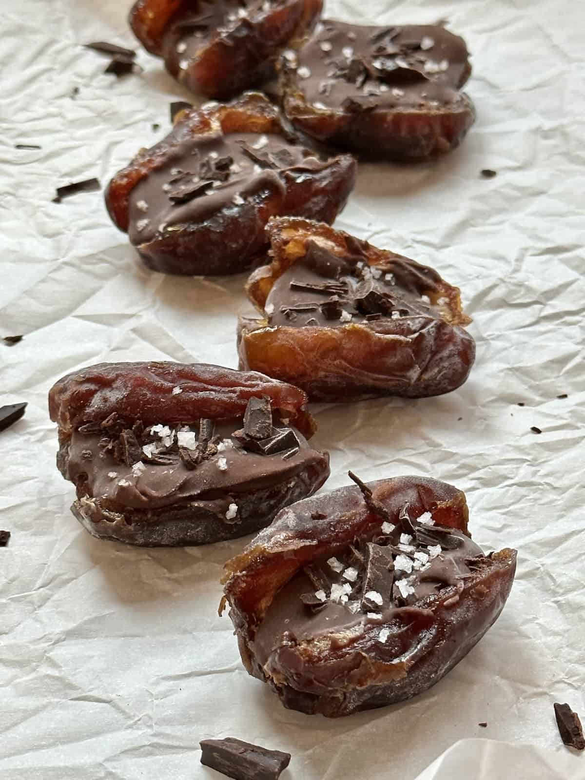 Easy Stuffed Dates with Peanut Butter and Chocolate